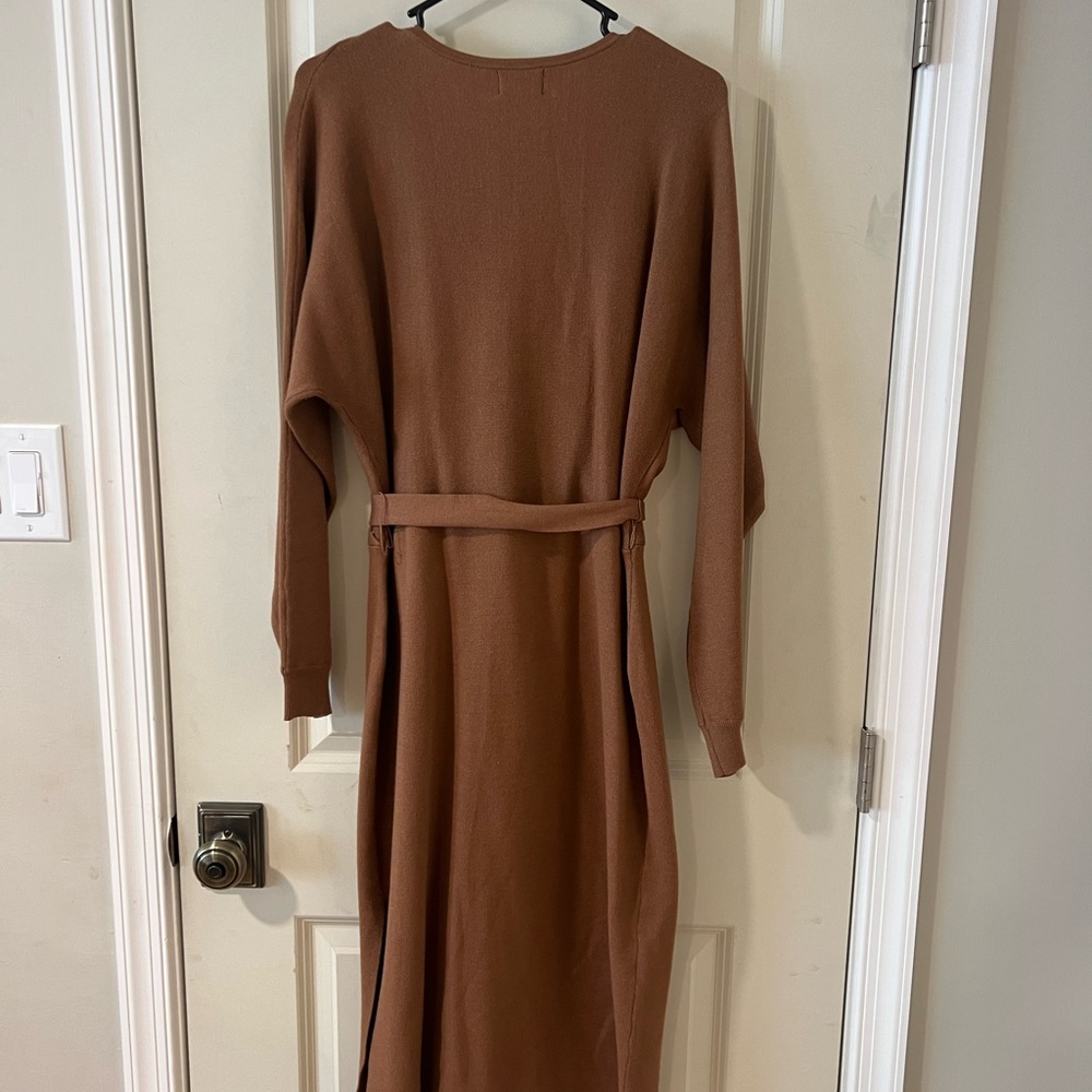 Nicole Miller Tan Long Sleeve Wrap Sweater Dress L - Picture 6 of 6